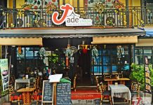 Jade’s house Great food & Good sleep