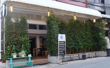 PLOY Hostel